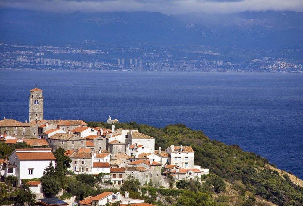 Apartments Franelli Brseč الغرفة الصورة